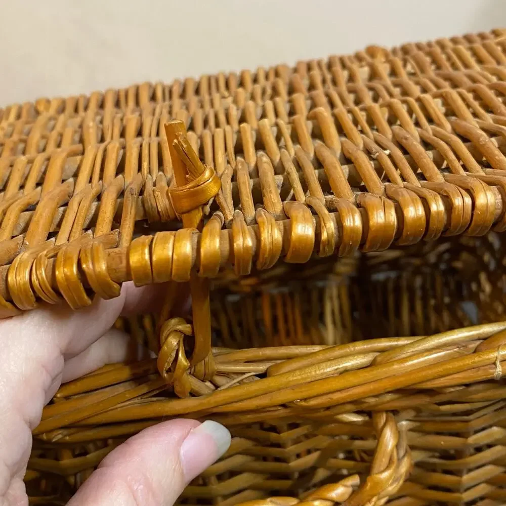 Small Vintage Handwoven Wicker Trinket Chest Basket with Hinged Lid